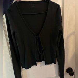 Black long sleeve brandy melville tie in the front top